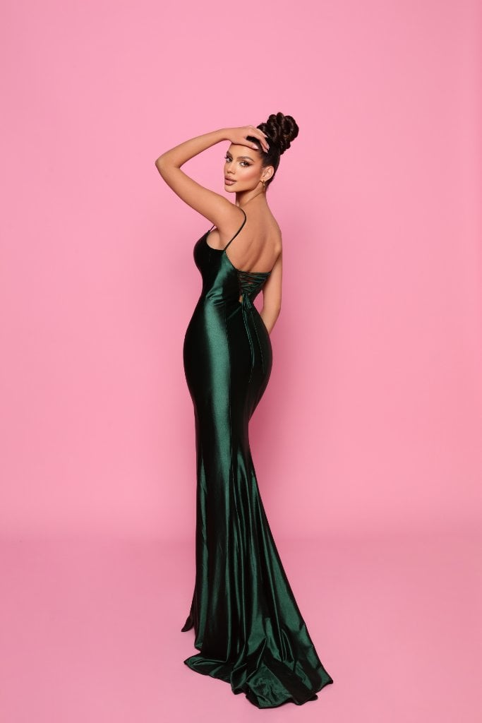 <a href="tel:0245773887">Ask About: </a>NP Collection NP144 Deep Emerald